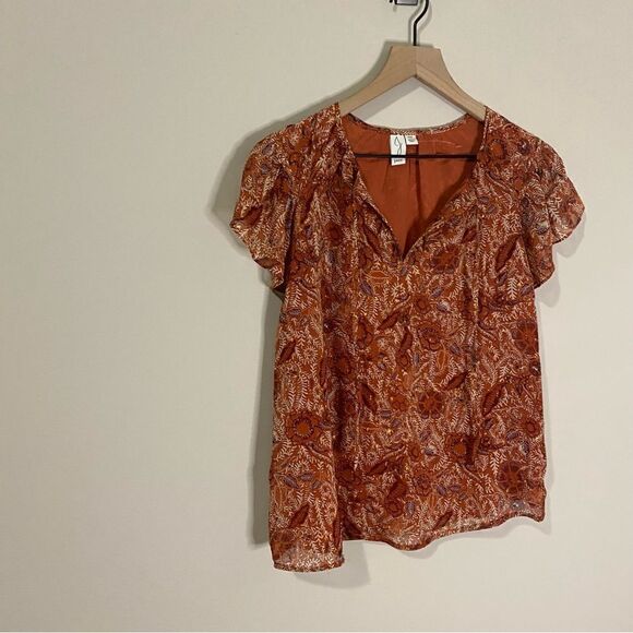 Joie Metallic Shimmer Floral Flutter Sleeve Blouse - Picture 2 of 8